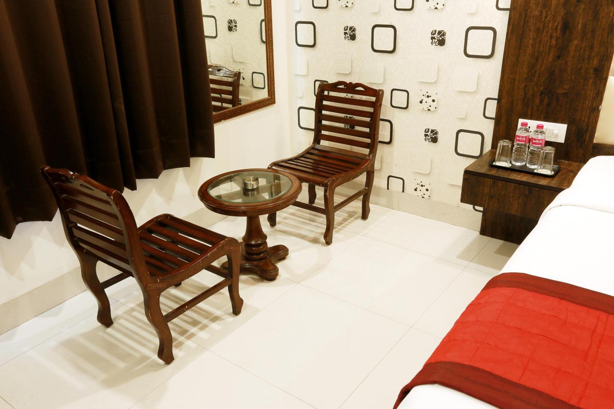 Airport Delhi Aerocity Inn Plaza New Delhi Exterior photo